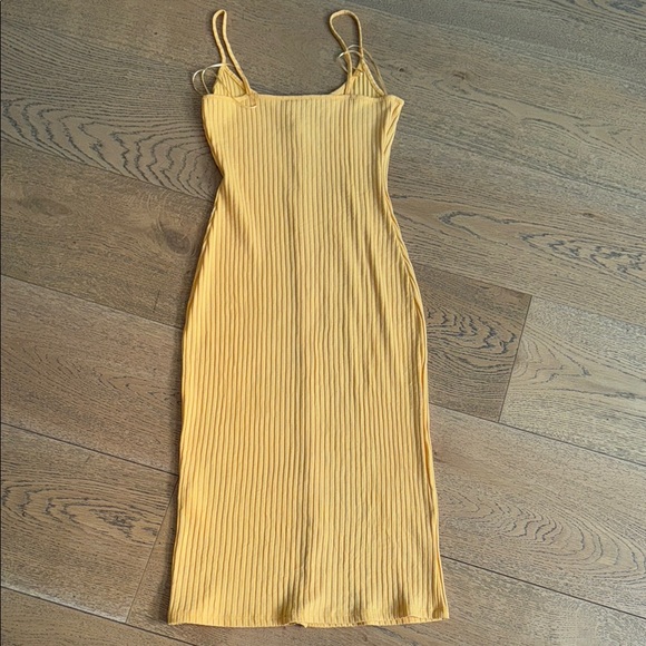 Zara Yellow Ribbed Button-Front Midi Dress - Picture 7 of 7